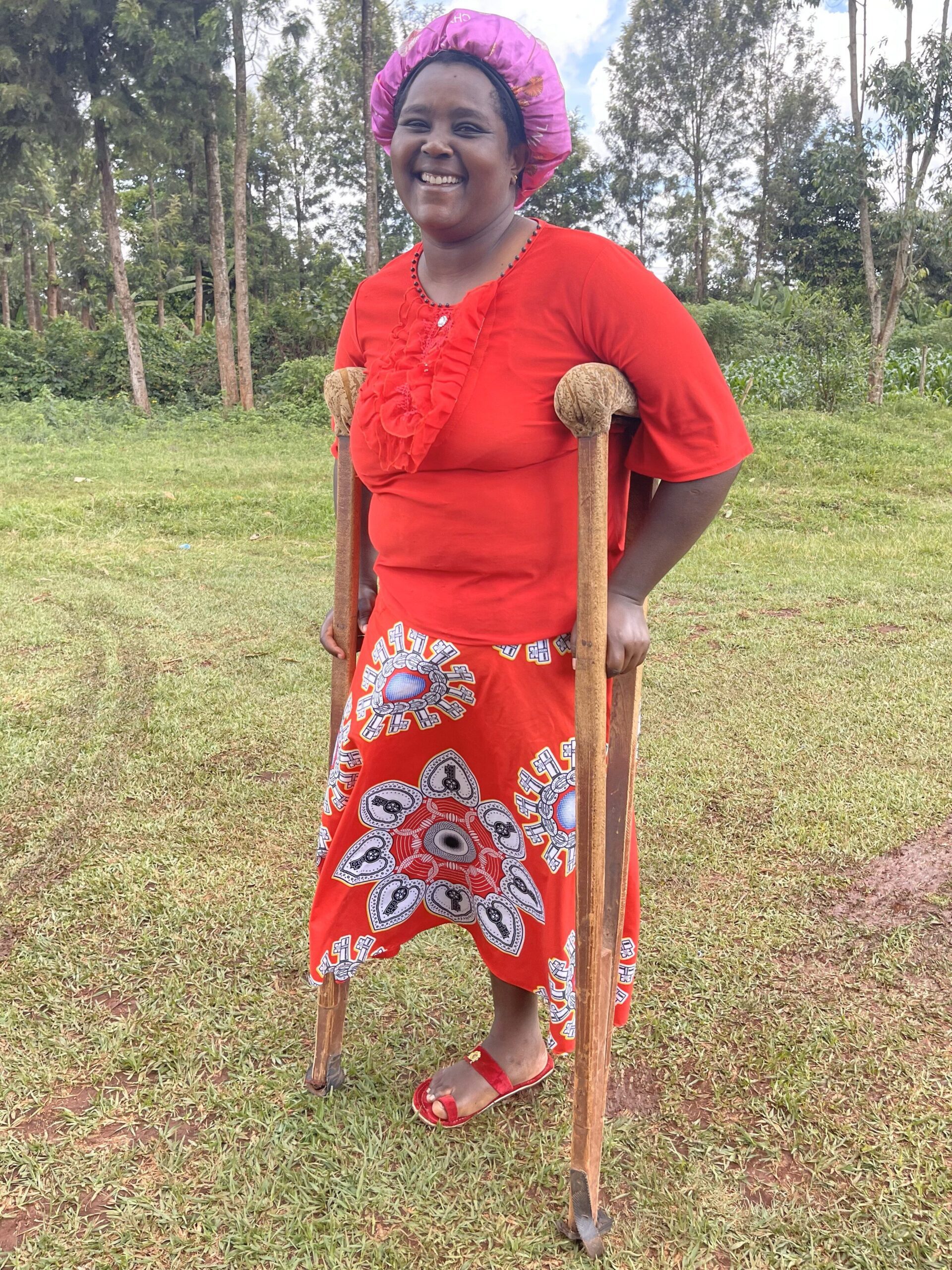 Kenya Pfc Ollis 4th Grade 1 Lady One Leg And Crutches Nov 2023 1